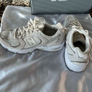 Brand New- New Balance 530 in Size 10. Cream